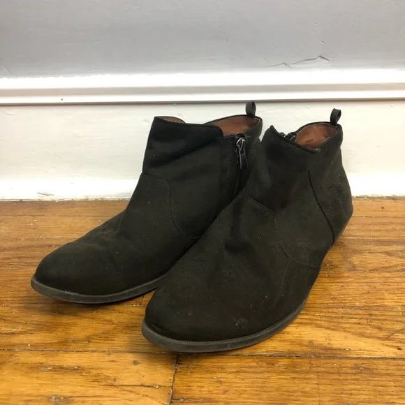 GAP Shoes Gap Taupe Faux Suede Ankle Booties Size 9 Poshmark